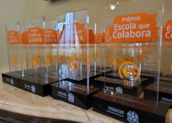 EMEF Barra Seca de Ponte Nova recebe Prêmio Escola que Colabora