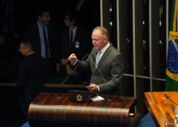 Governo propõe reajuste de 1% para servidores públicos em 2024