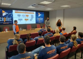 Trabalho do comércio em feriados passa a exigir convenção coletiva