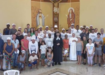 Caminhada de Ação de Graças ES-230: fé, determinação e esperança