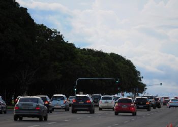 Adiada exigência de visto para turistas dos EUA, Canadá e Austrália