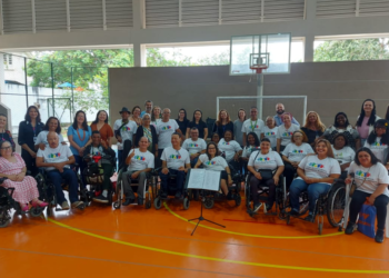 Rede de saúde do DF entra em colapso por dengue, diz governador