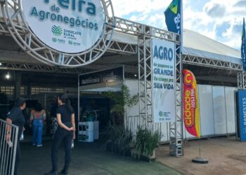 Festa do Produtor Rural de Jaguaré 2024 – Domingo – 7/7:estandes e área de festa recebem visitantes
