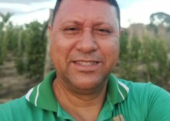 ENTREVISTA: Elias Viana