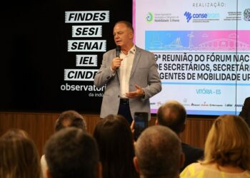 Estudantes de escola estadual de Barra de São Francisco visitam o Prodest