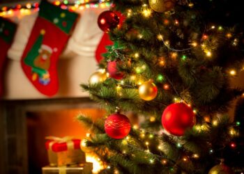 Cuidados na decoração de Natal com o pisca-pisca