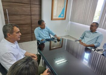 Freitas confirma ações do DER para melhoria do trânsito e estudo do Contorno de Jaguaré