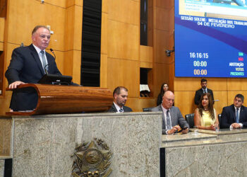 Em votação unânime, Marcelo Santos é reeleito presidente da Ales