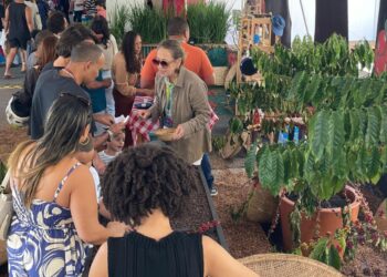 Em carta a Lula, Trump anuncia tarifa de 50% a produtos brasileiros