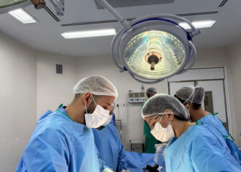 Funcionários e ex-funcionários da Caixa são alvos de operação da PF