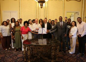 Saiba como é o novo teste do SUS para detectar câncer de colo do útero