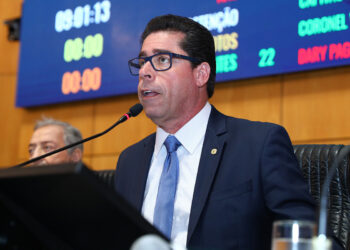 Governo do Estado investe mais de R$ 14 milhões em obras de pavimentação rural em Viana