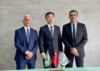 Consulado da China participa da Feira Internacional do Café Conilon e articula parceria com pequenos produtores de café