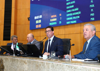 Por unanimidade, Senado aprova isentar IR para quem ganha até RS 5 mil