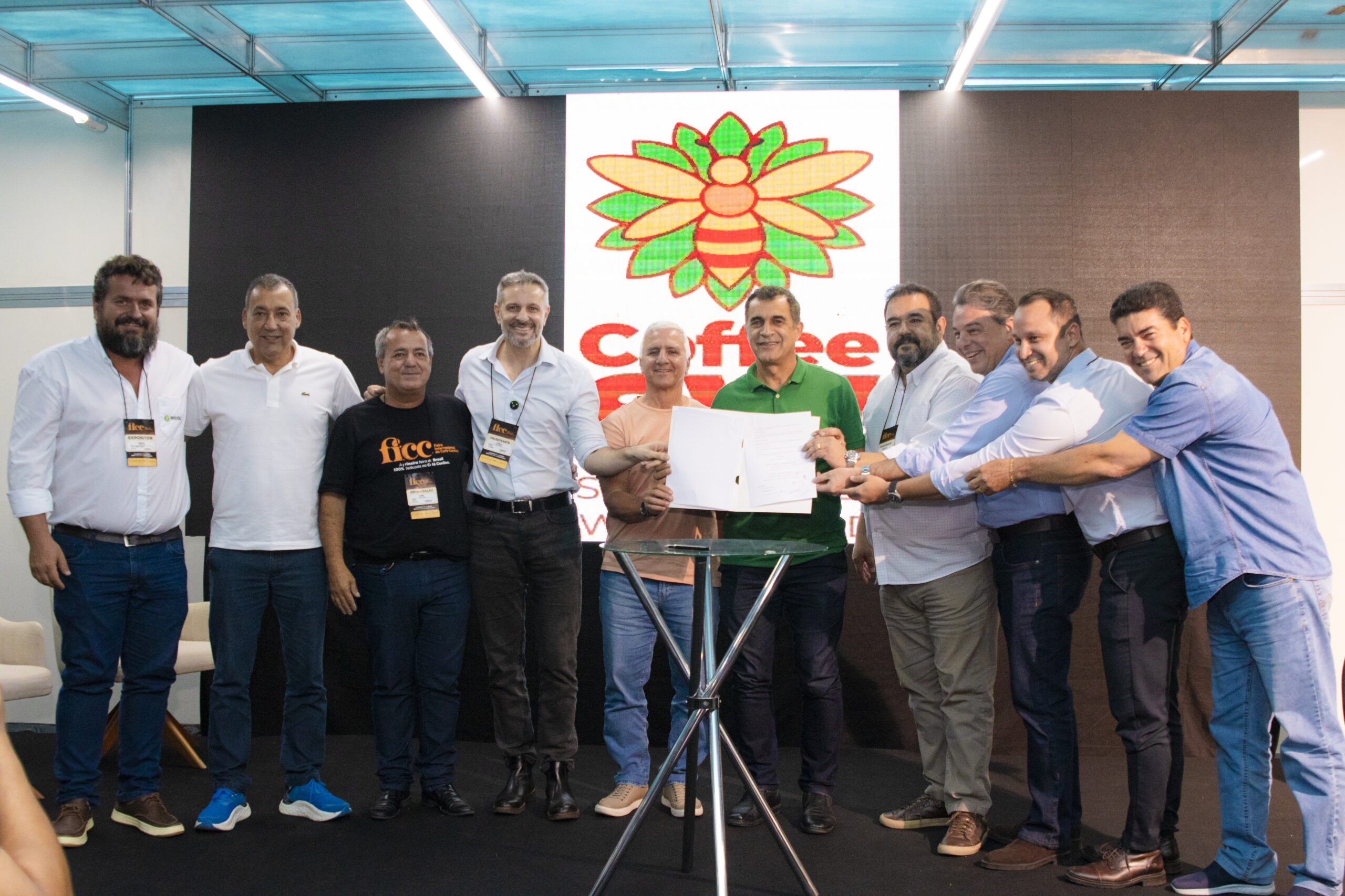 Nossa Bolsa 2026: 1.000 vagas e mais de 40 opções de cursos para faculdade de graça