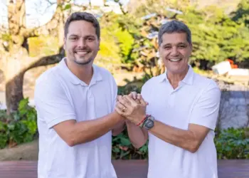 Ricardo Ferraço anuncia Camillo Neves como vice na chapa à reeleição
