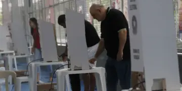 Prêmio para mulheres e meninas cientistas abre inscrições até outubro