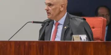 Fachin decide tirar Moraes da relatoria do inquérito das fake news