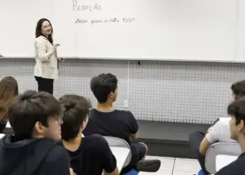Cartilha reúne orientações para a redação do Enem 2026